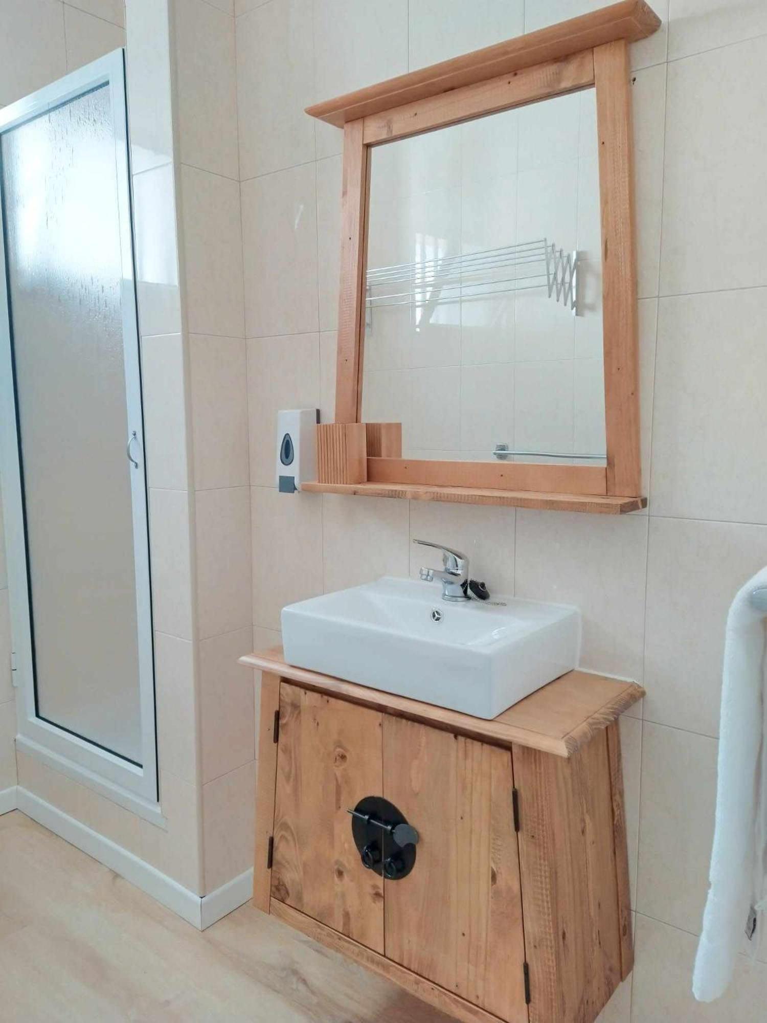 Farol Guesthouse Ангра-ду-Эроижму Номер фото